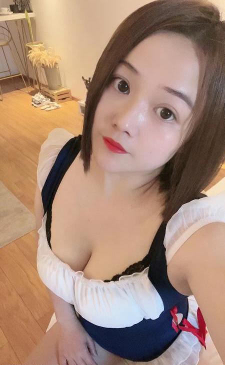 大胸性感美女